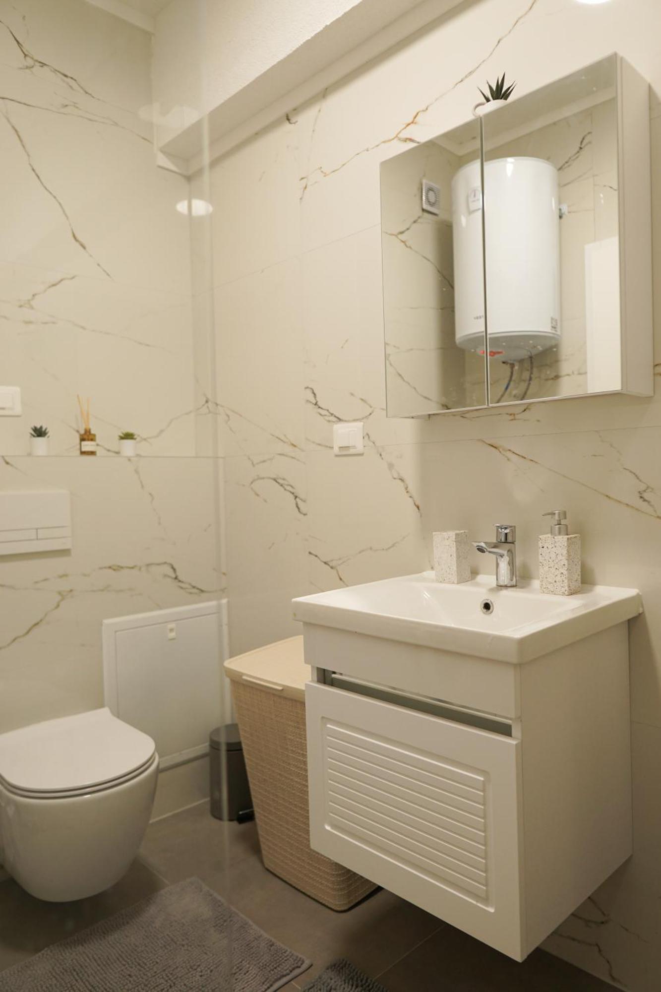 Aurora Apartman